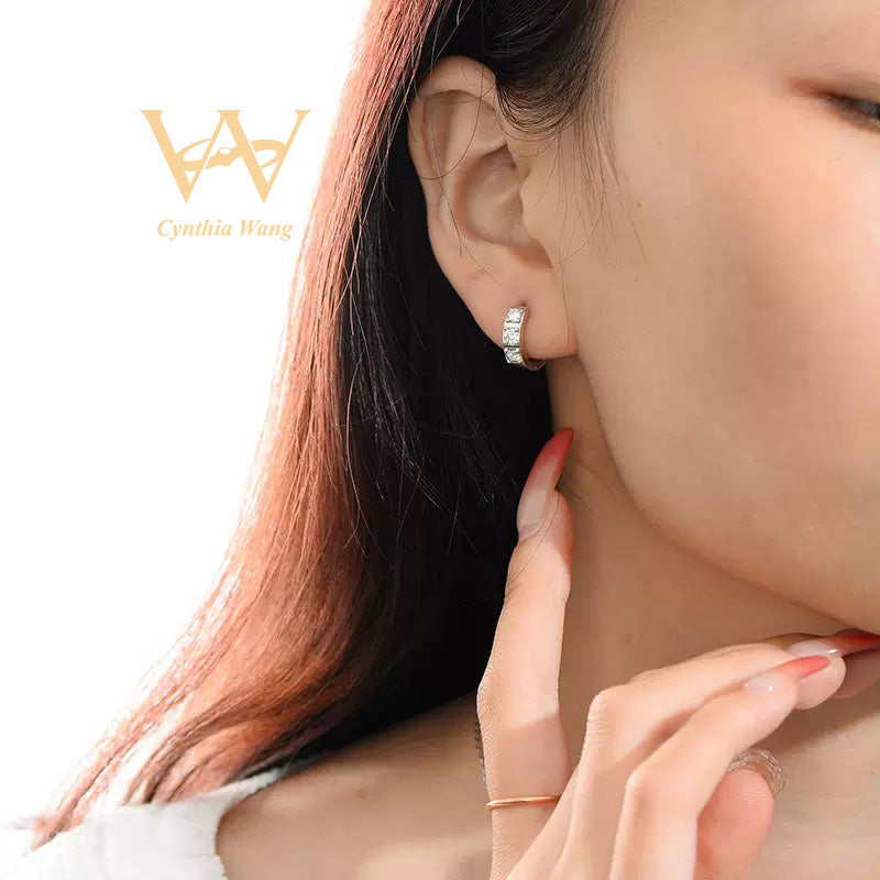 'Shining World' Moissanite Loop Earrings