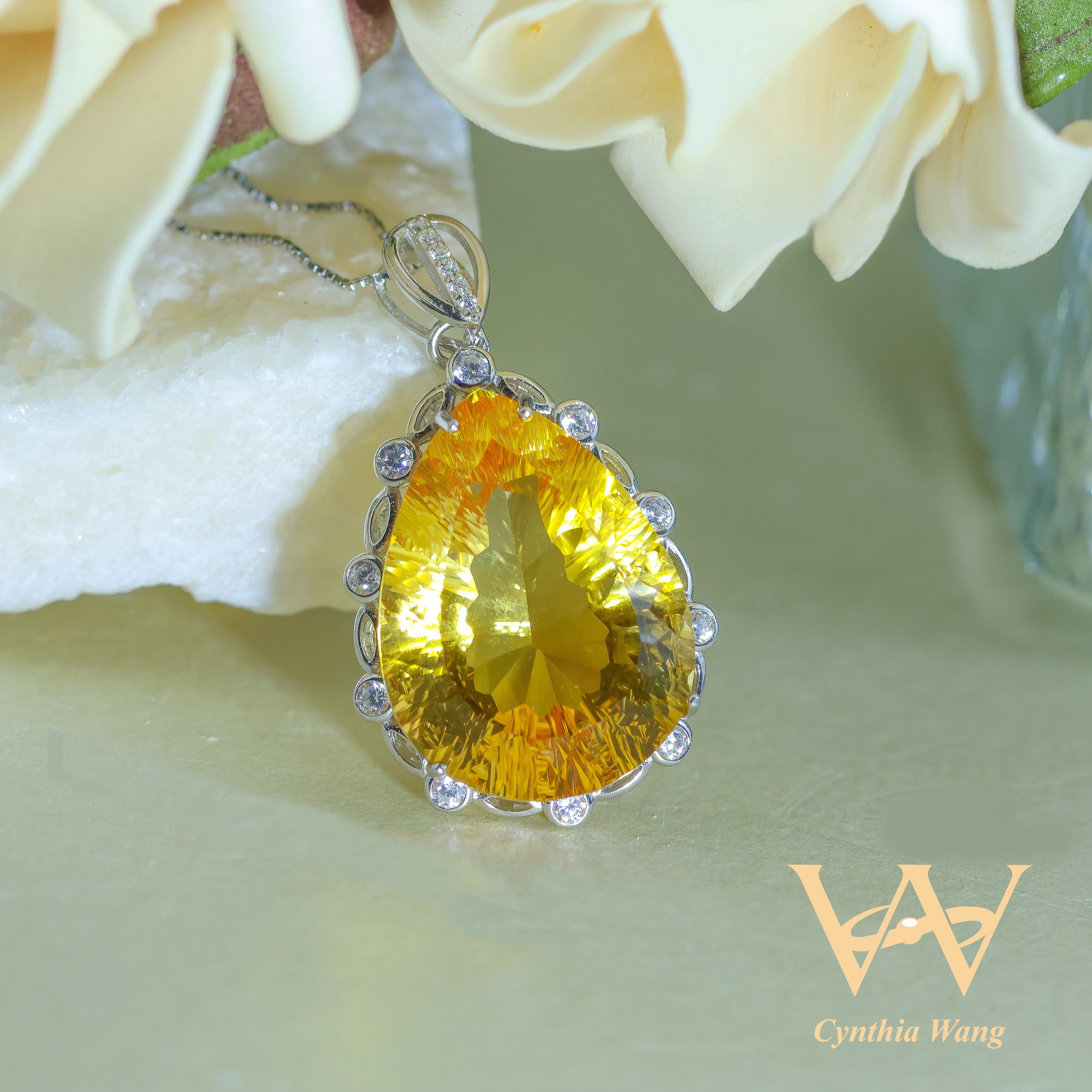 'Sunlit Blossoms' Citrine Pendant