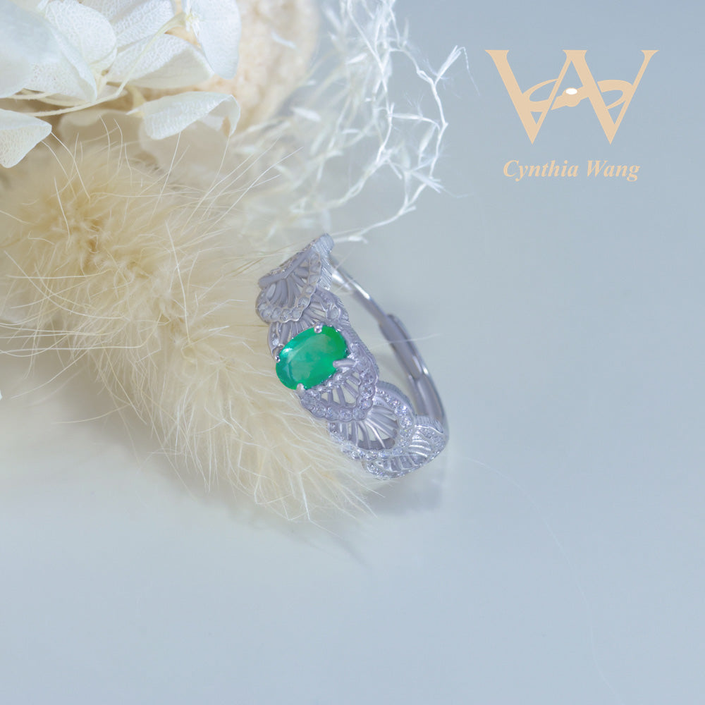 Emerald Sliver Ring