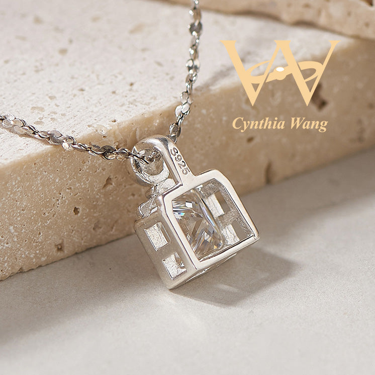 'Princess Gift' Moissanite Pendant