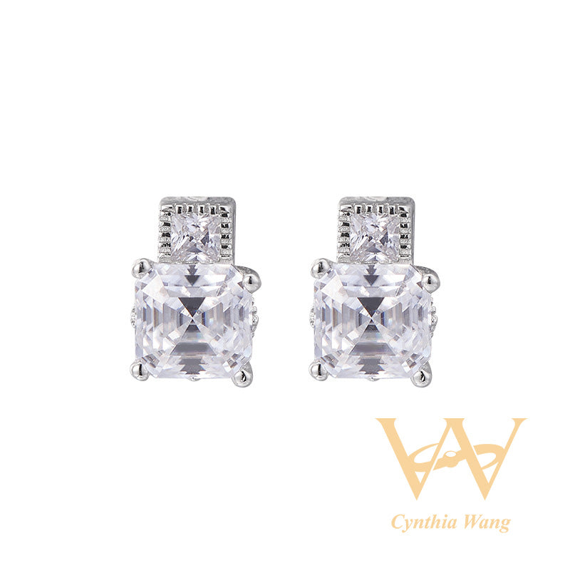 'Timeless Sparkle' Moissanite Ear Studs