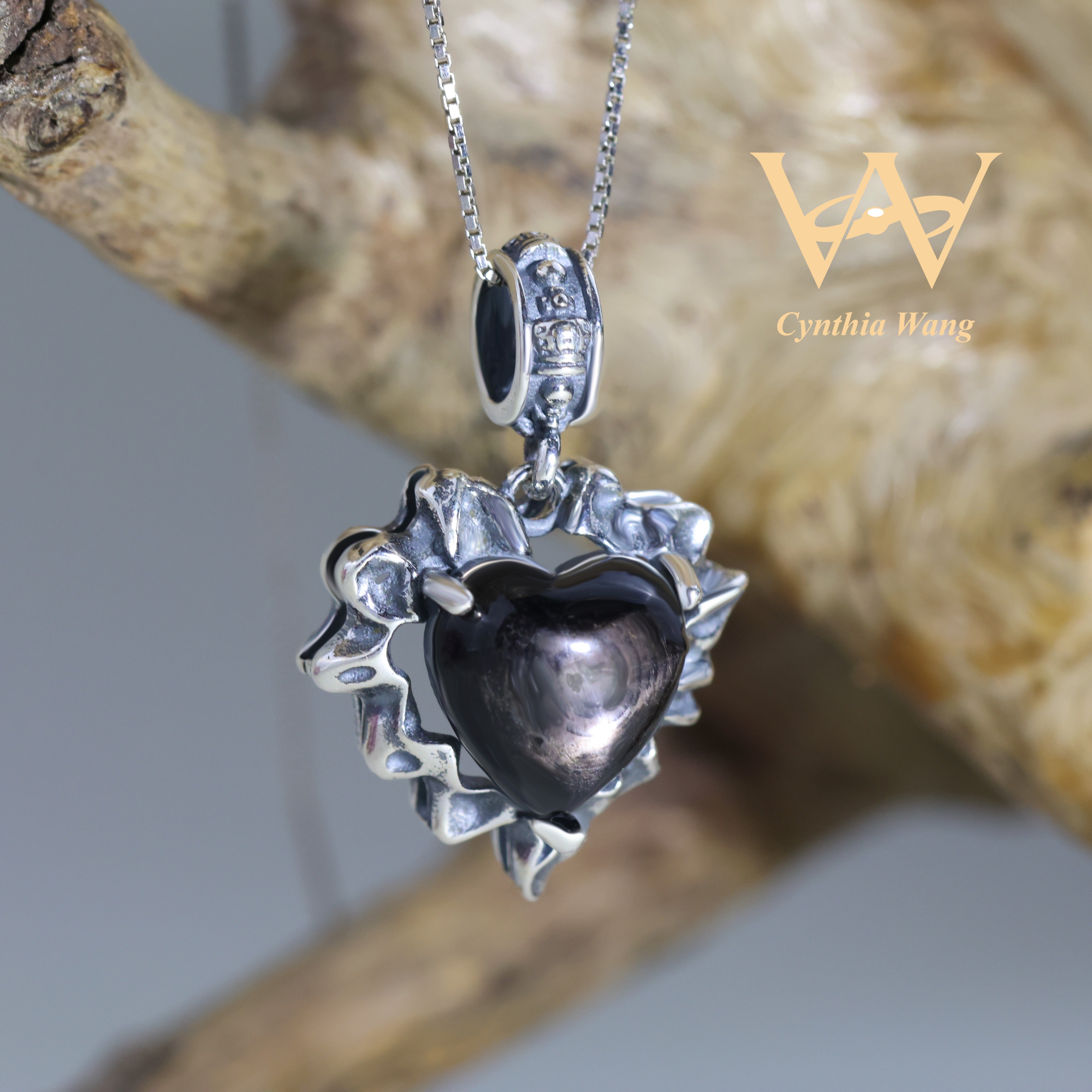 'Lucky Heart' Hypersthene Necklace