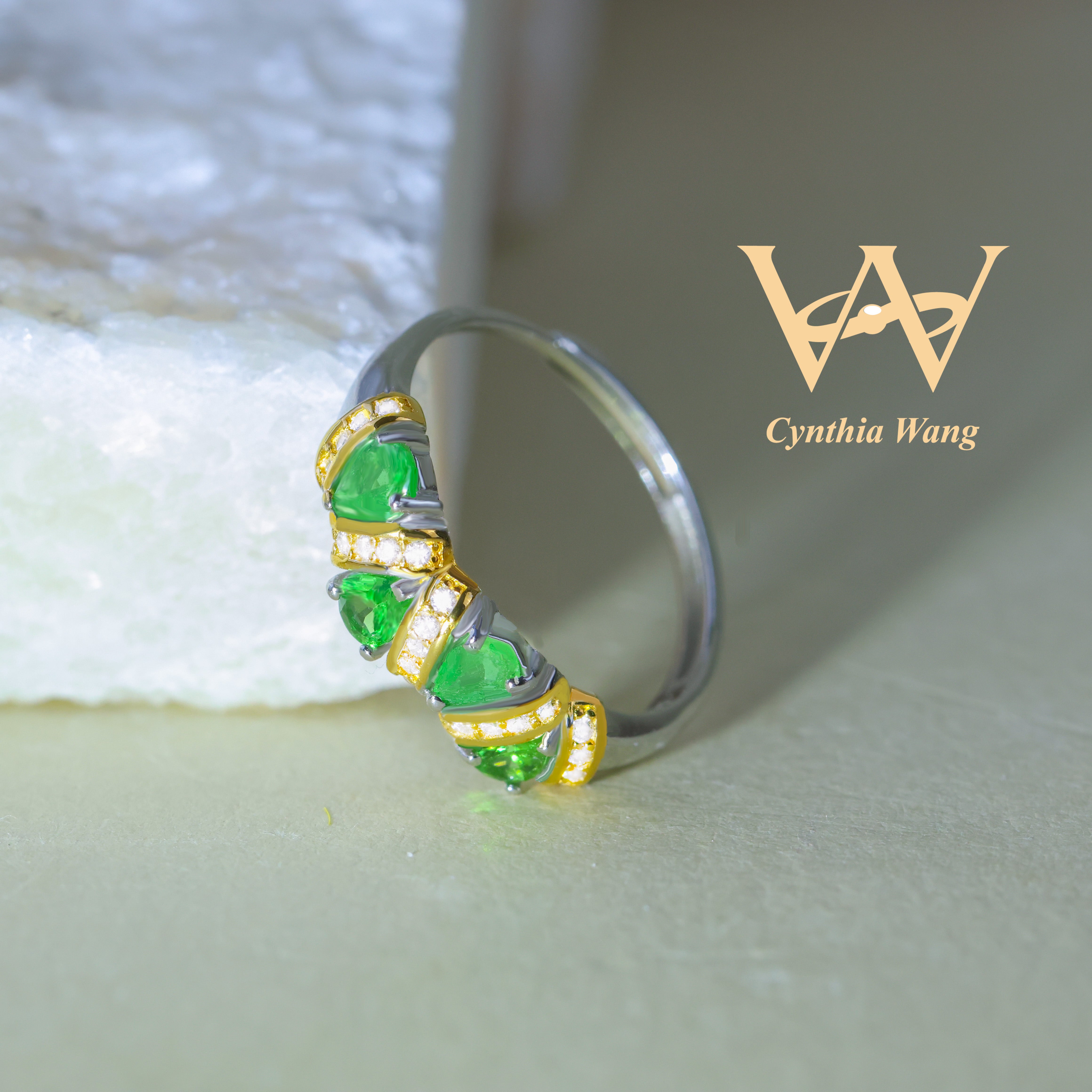 'Exotic Glamour' Tsavorite Ring