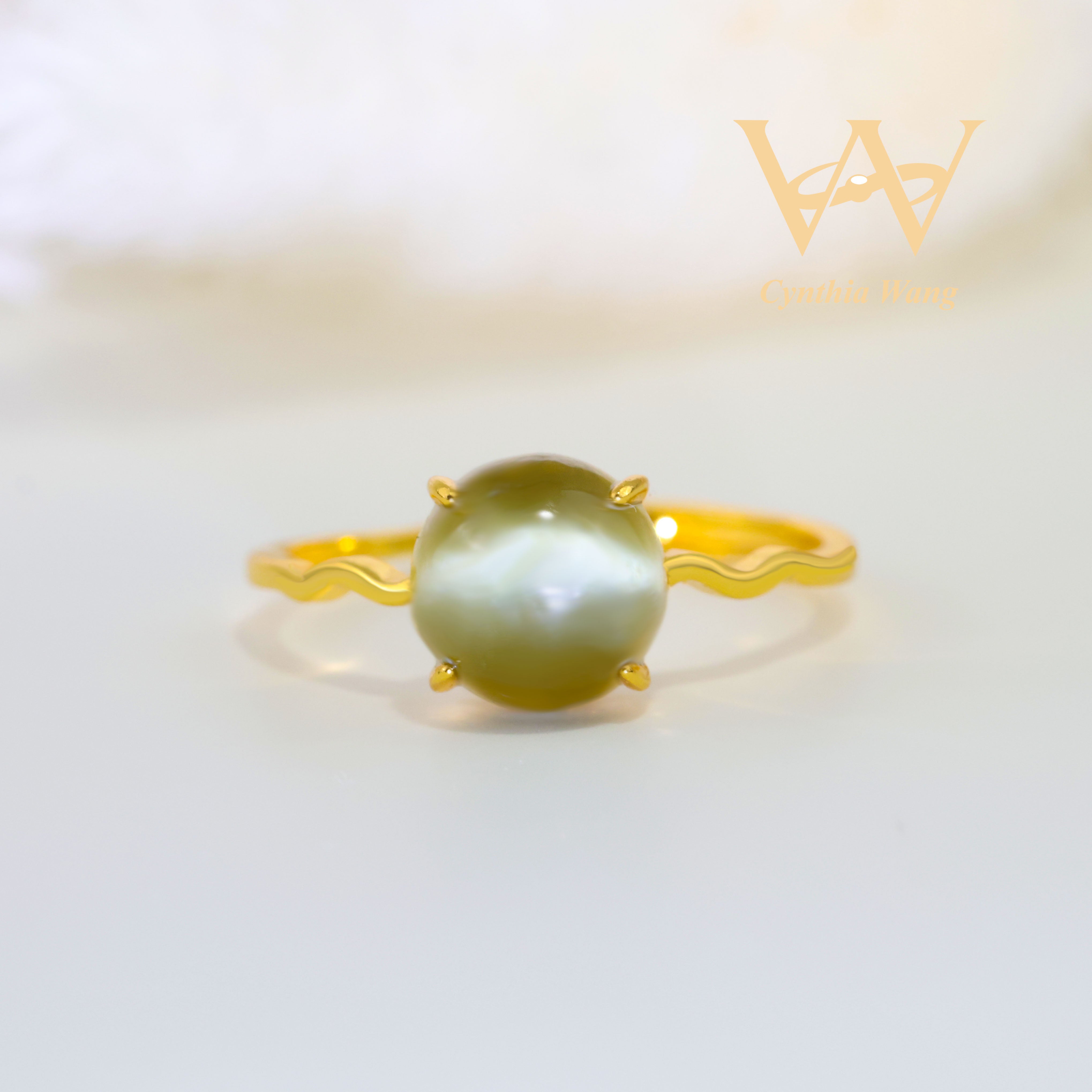 'Cat's Eye Enchantment' Jade Ring