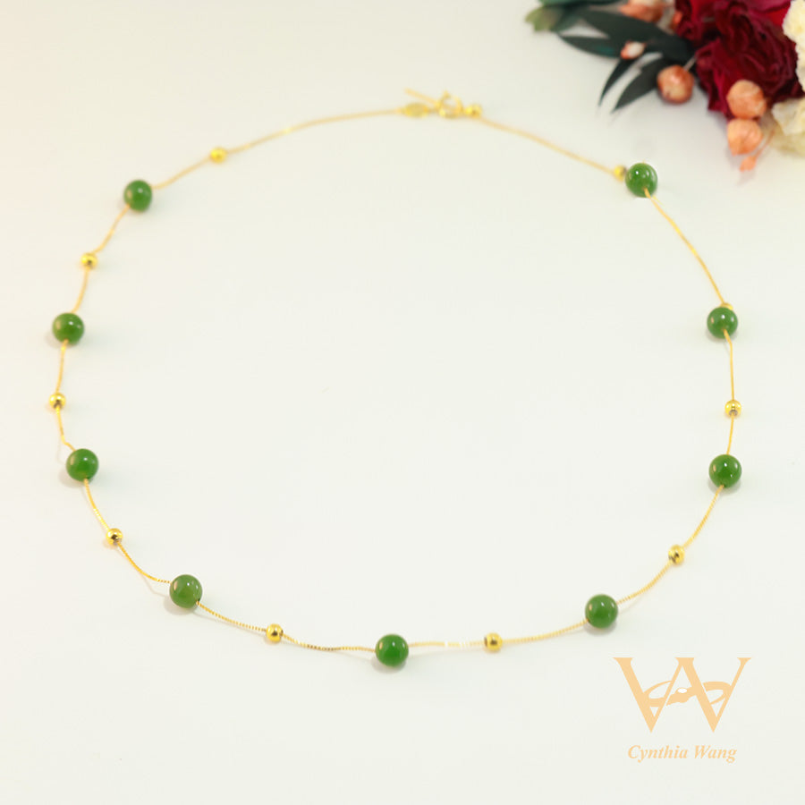 'Greenery Surrounded' Jade Necklace