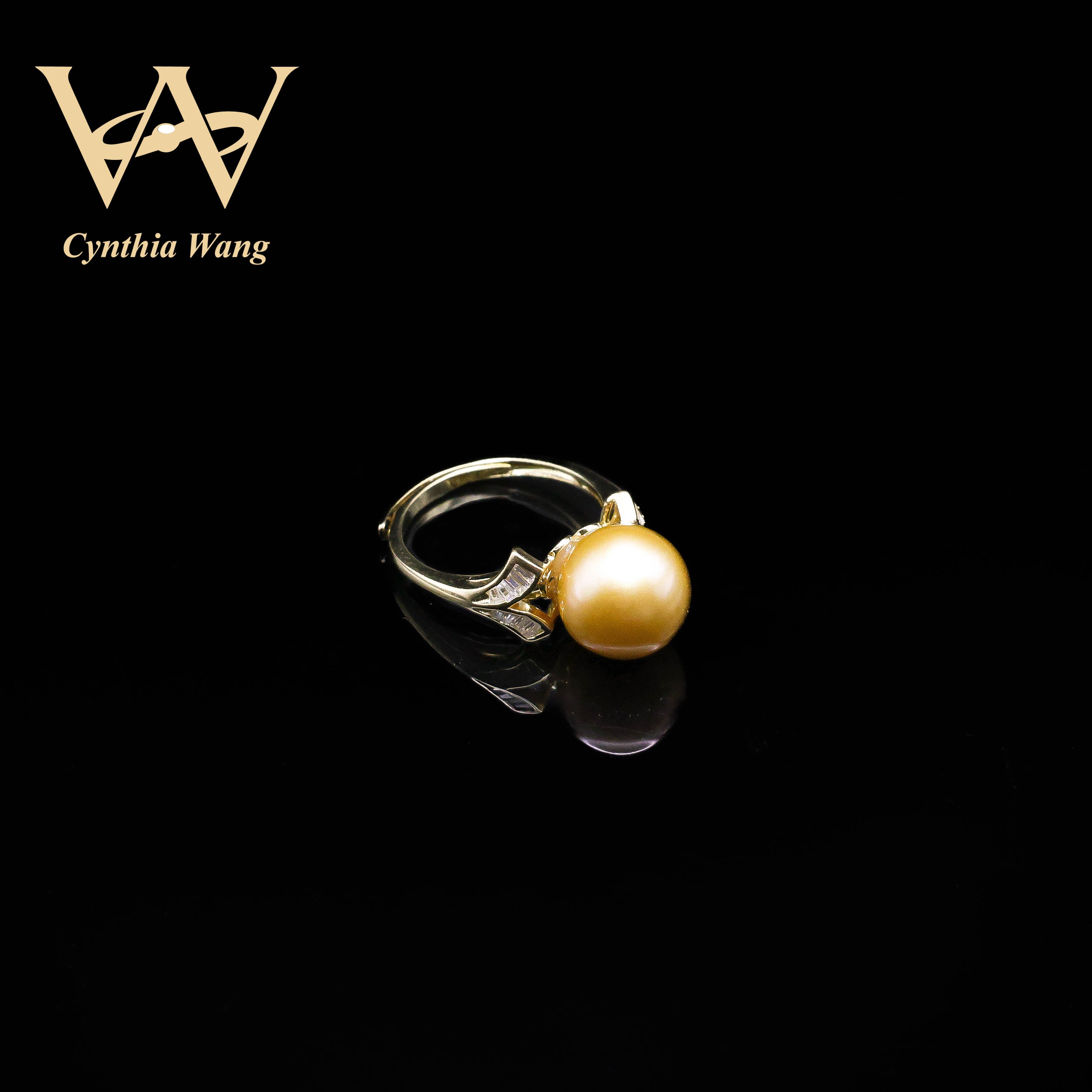 'Pearlescent Beauty' Champagne Edison Pearl Ring