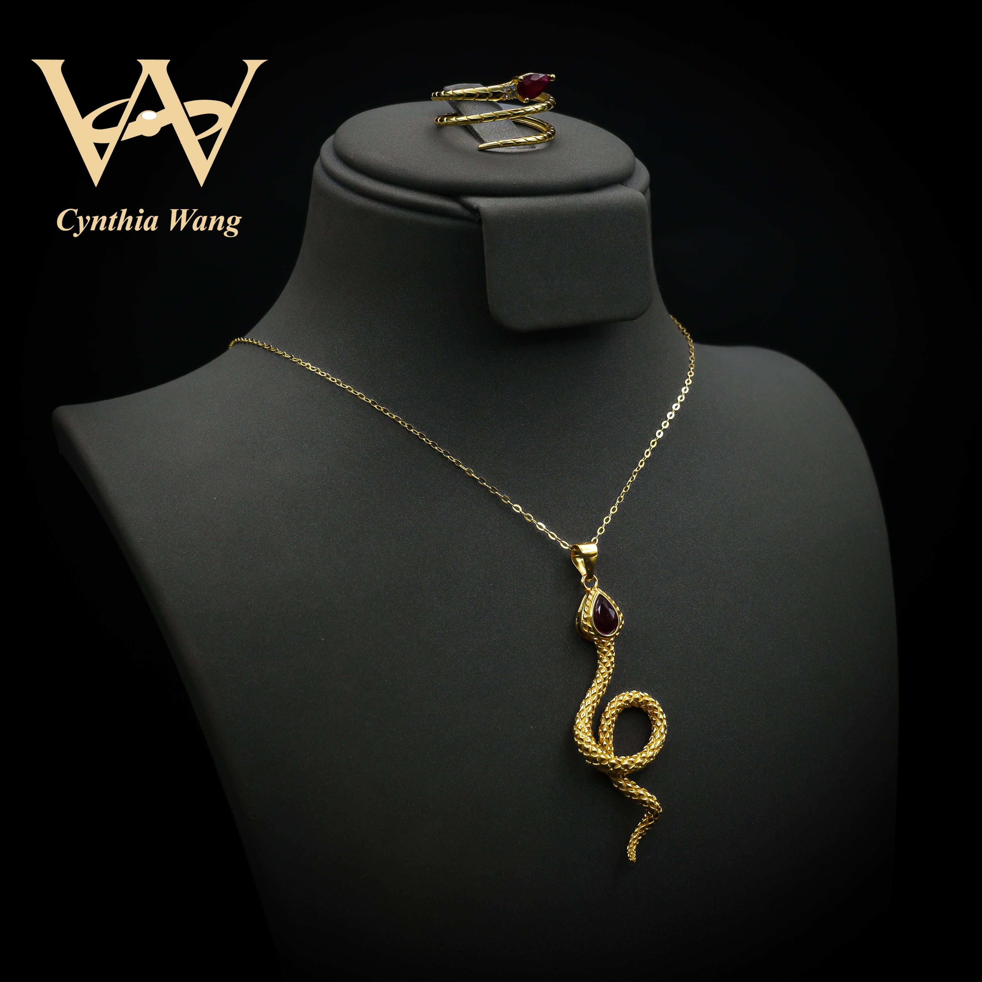 'Medusa's Kiss' Natural Gems Necklace